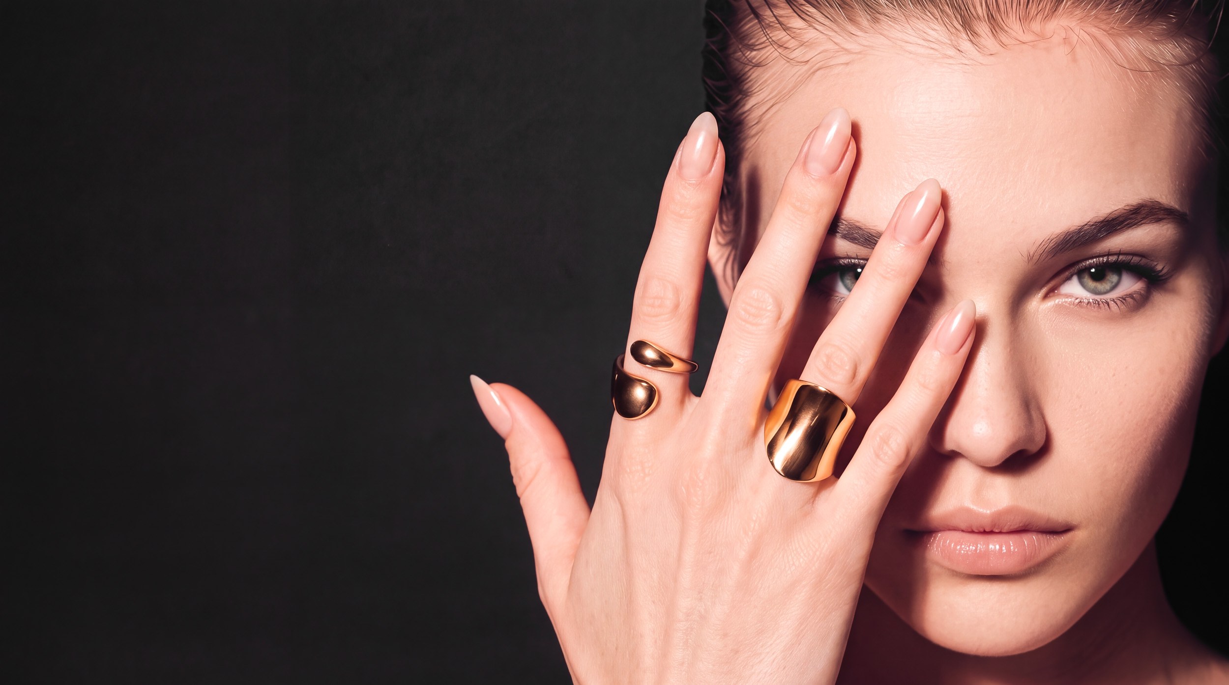 NAHU rings in gold